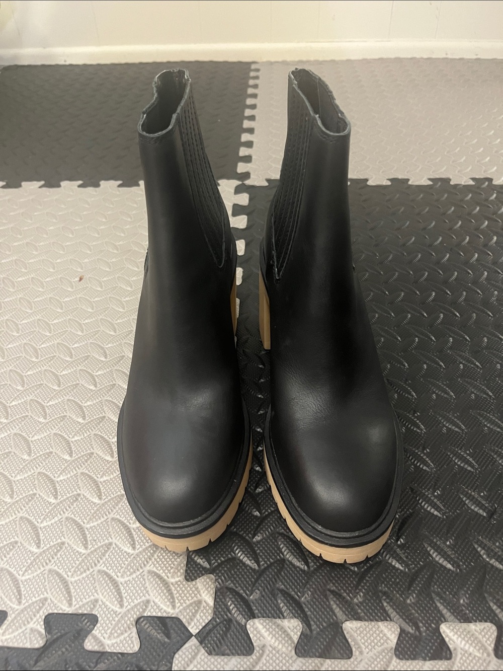 Dolce Vita Black Chelsea Lug Sole Ankle Boots H20